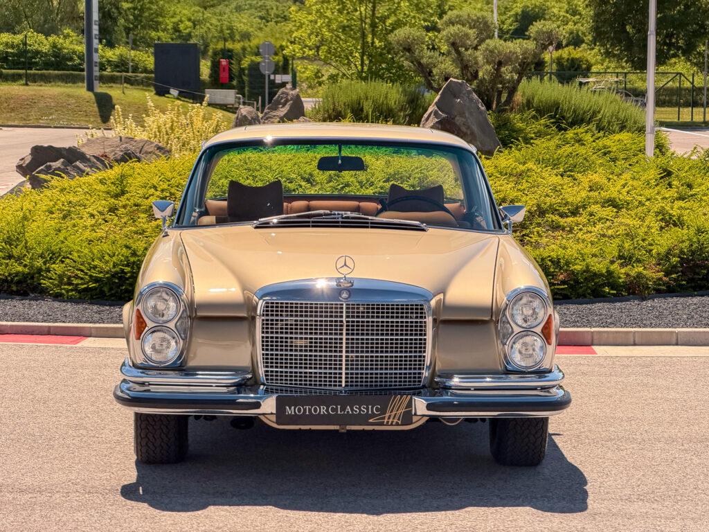 Mercedes-Benz W111 Coupé 280 SE 3.5 – photo 1 of 10